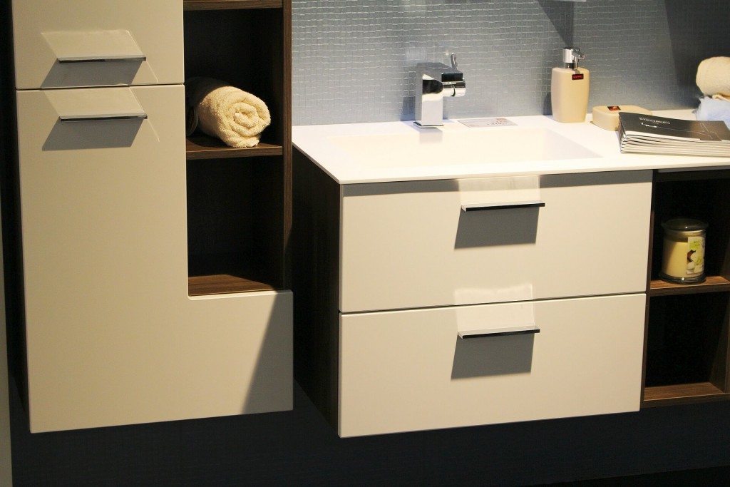 3 Unique DIY Bathroom Themes for Expressing Your Style